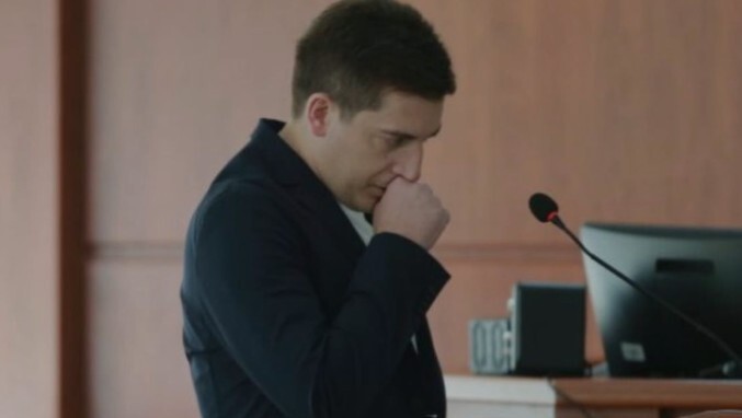 Глава полиции Батуми Ираклий Дгебуадзе дает показания на суде по делу Мзии Амаглобели. Скриншот с сайта TV Pirveli.